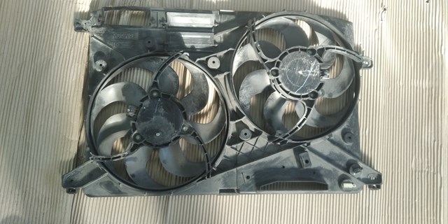 FG938C607AA Ford Диффузор радиатора охлаждения в сборе с мотором