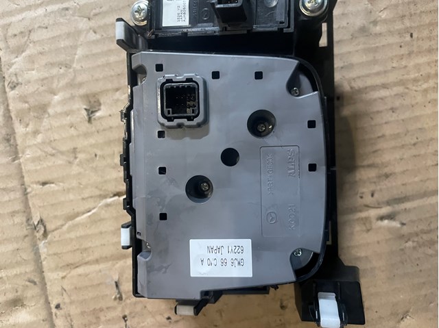 GMJ666CM0A Mazda Многофункциональный джойстик управления