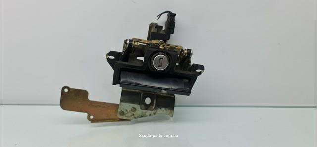  VAG 1U6827565B