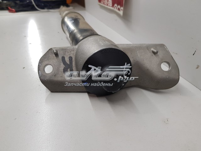 Амортизатор задний правый 32221649 Volvo