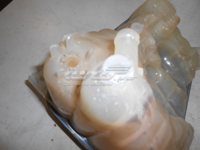 Бачок системы охлаждения C2Z29118 Jaguar