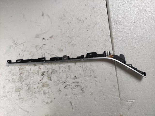 109716600E Tesla