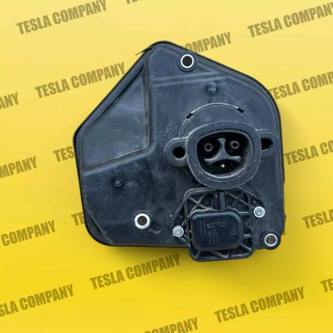Порт зарядки Tesla 149037410E цена, от 56.43 USD