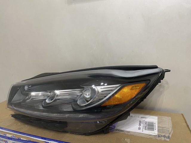 Левая фара 92101C6610 Hyundai/Kia