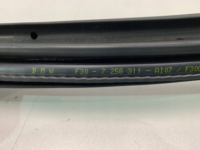 7258311 BMW 