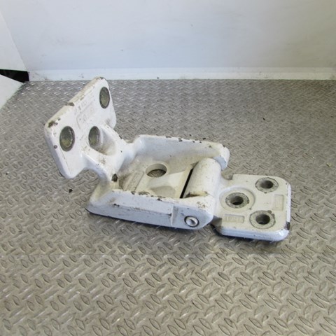 Bisagra de puerta de batientes trasera izquierda superior A9067400437 MERCEDES