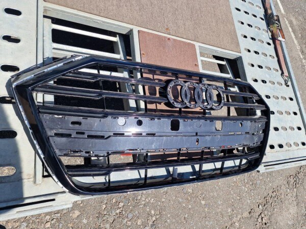 Облицовка радиатора VAG 4N0853651LVMZ цена, от 423.25 USD