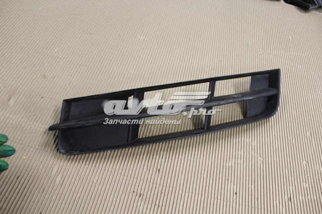 Rejilla de ventilación, parachoques delantero, izquierda superior 4L0807681B01C VAG