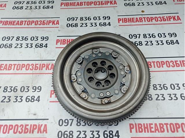 Маховик із зубчастим ободом в зборі 06K105266A VAG
