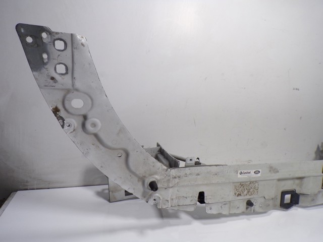 Рамка радиатора верхняя Land Rover LR048565