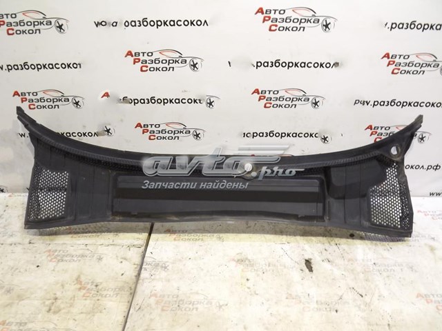 Решетка дворников 90524863 General Motors
