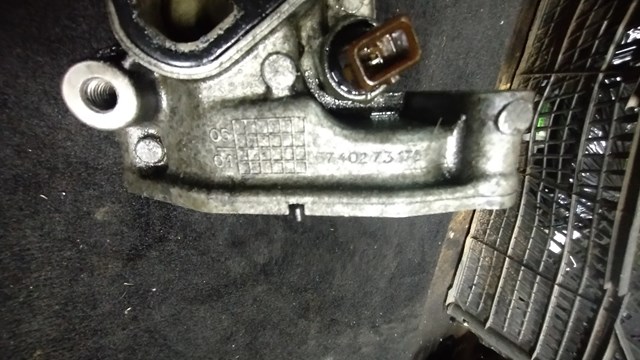  6740273176 Land Rover