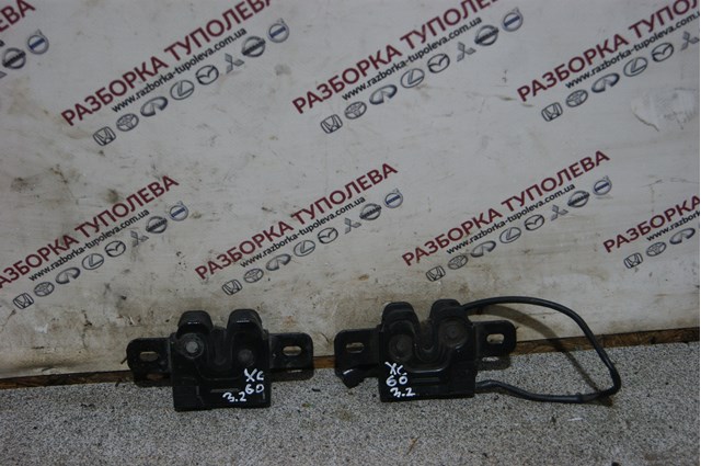 Замок капота правый 31298611 Volvo
