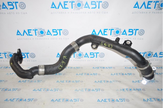 PY8W13240E Mazda Патрубок интеркуллера