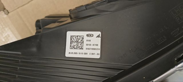 Правая фара 92102K7100 Hyundai/Kia