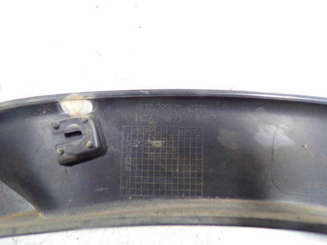 Молдинг арки колеса заднего, левый Land Rover LR063189 цена, от 57.77 USD