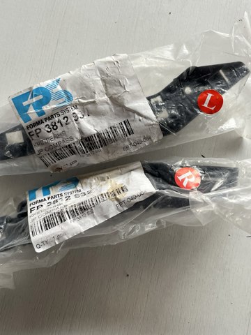 Правое крепление переднего бампера FPS FP3812932 цена, от 11.03 USD