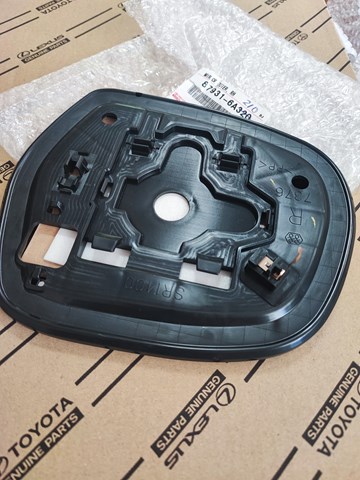Cristal de retrovisor exterior derecho 879316A210 TOYOTA
