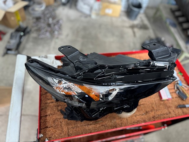 Правая блок фара Mazda BCJH51030 цена, от 522.01 USD