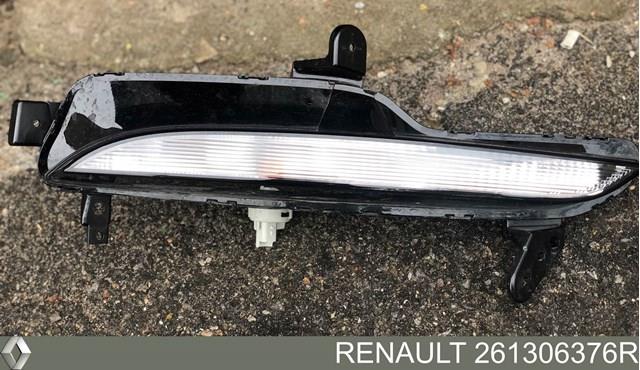 Указатель поворота правый Renault (RVI) 261306376R
