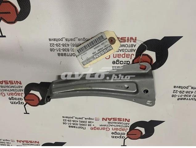 Soporte para guardabarros delantero, izquierda delantero 631815AA0A NISSAN