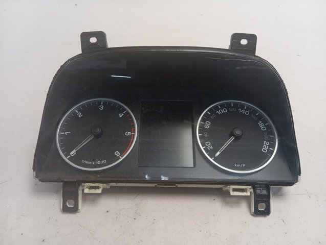 Панель приборов AH2210849EJ Land Rover