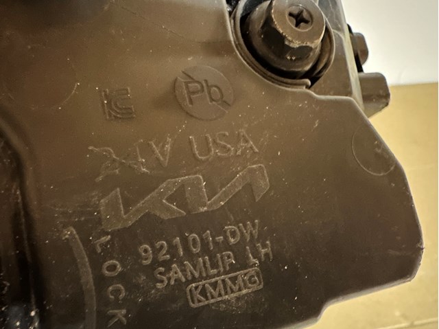 Левая фара 92101DW000 Hyundai/Kia