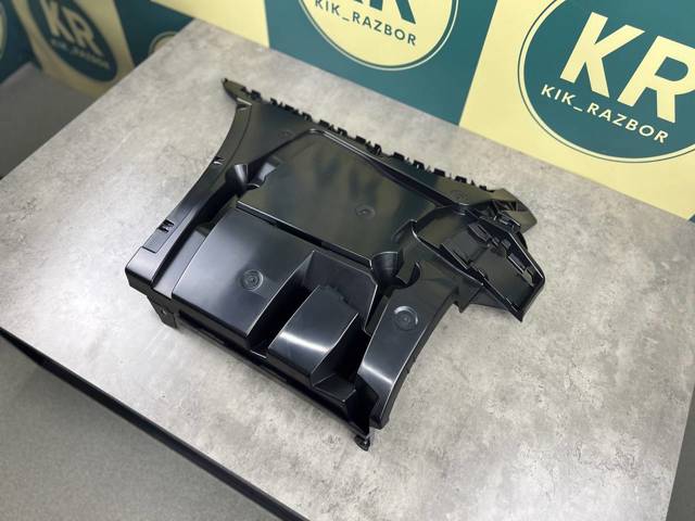 Лівий кронштейн заднього бампера PBM43105AL SIGNEDA