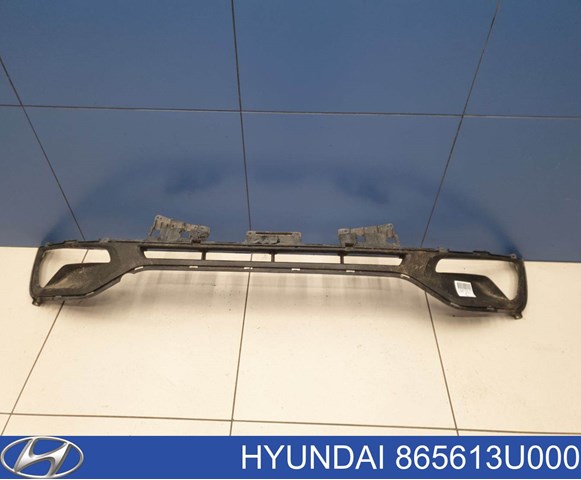 Rejilla, parachoques delantero 865613U000 HYUNDAI