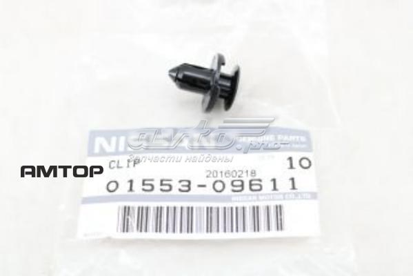 Кліпса молдинга лобового скла 0155309611 NISSAN