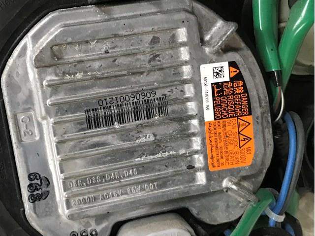 84001SG021 Subaru Фара передняя правая