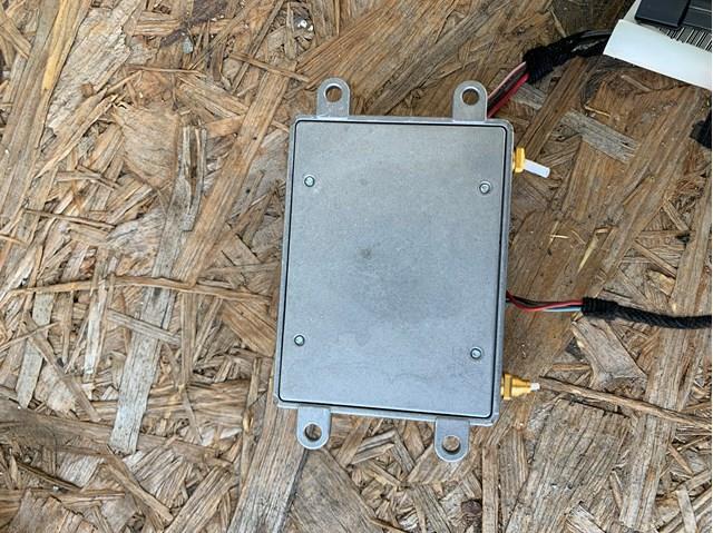 Amplificador De Señal 2118200885 MERCEDES