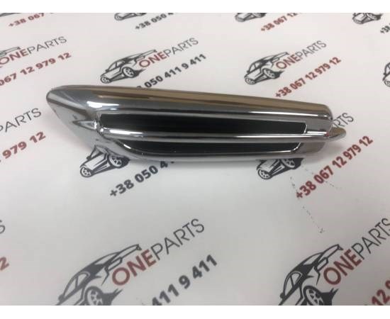 Listón embellecedor/protector, guardabarros delantero derecho 7407A087 MITSUBISHI