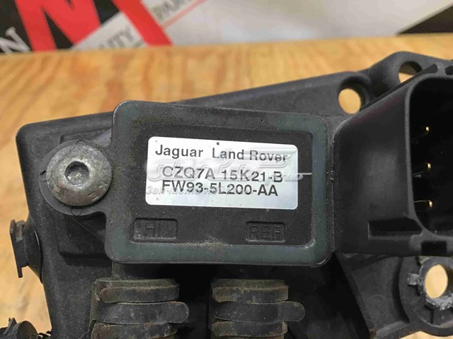 Купить LR122713 Land Rover 