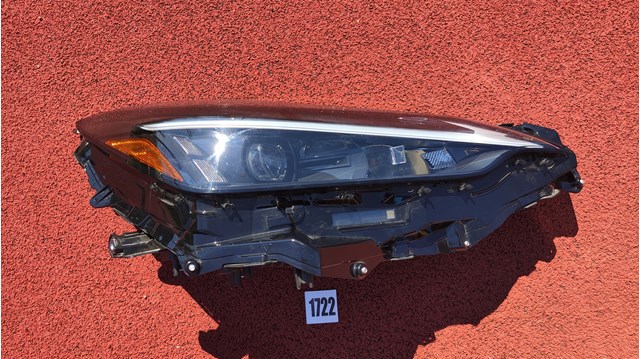 Купить 81110F6010 Toyota Фара основная правая