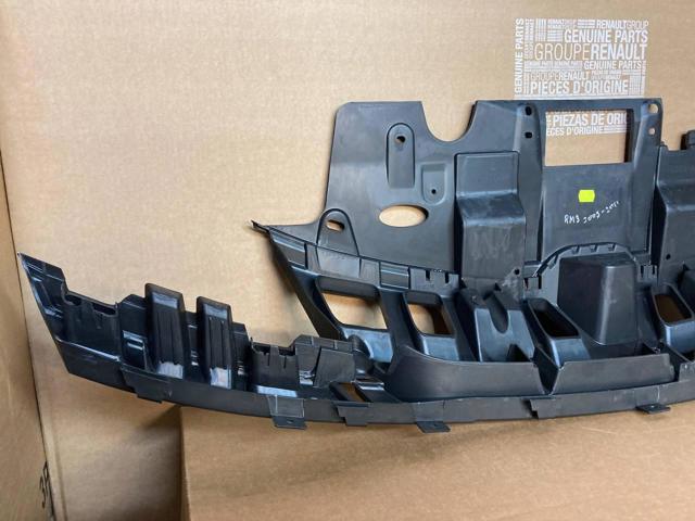 Купить 620360001R Renault (RVI) Решетка радиатора