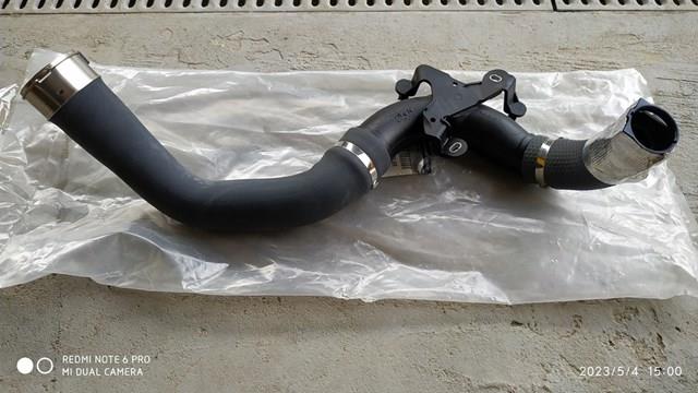 Tubo flexible de aire de sobrealimentación derecho 144602500R RENAULT