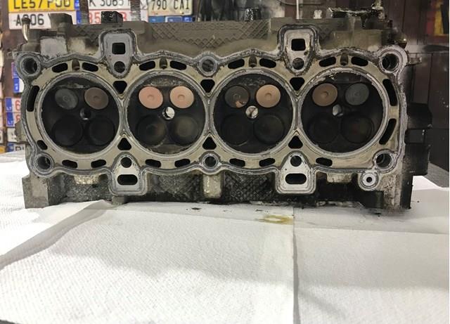 BE8Z6049A Ford 