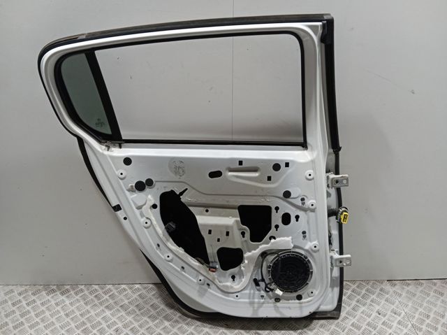 Дверь задняя, левая Peugeot 308 II хэтчбек (LB, LP, LW, LH, L3) (2013 - 2021) цена, от 121.88 USD