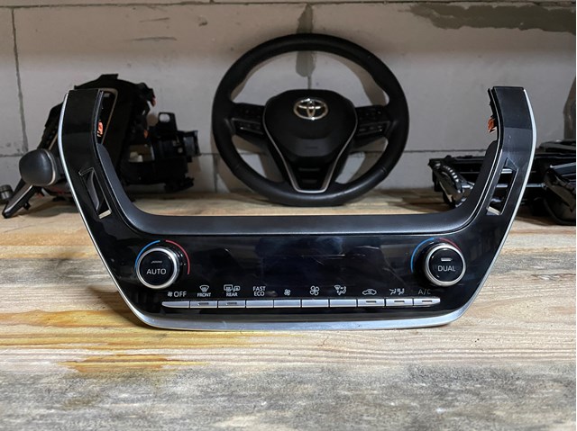 Unidade de controlo dos modos de aquecimento/condicionamento Toyota Corolla  E21