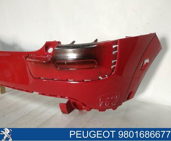 Задний бампер 9801686677 Peugeot/Citroen