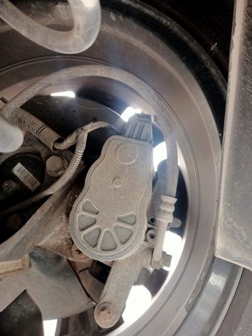 Суппорт задний правый AD777015 Peugeot/Citroen