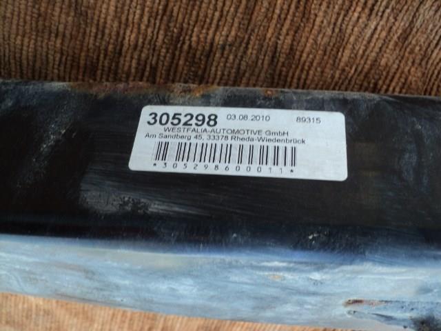 4L0803921F VAG Траверса фаркопа