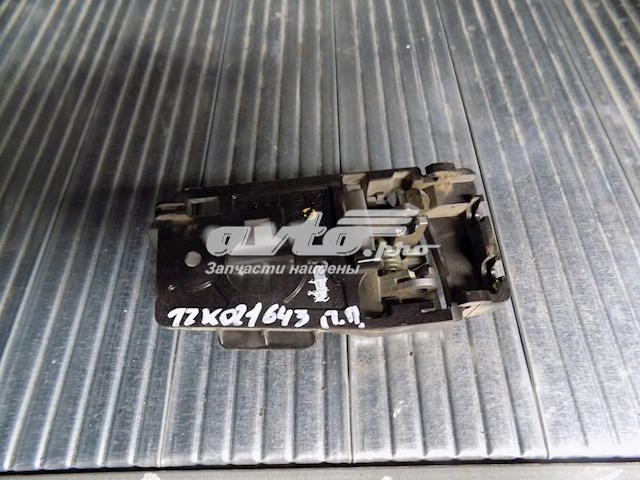  826204Y000ASQ Hyundai/Kia