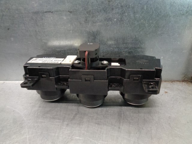  Ssang Yong 6871034101