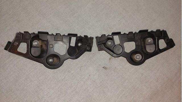 Крепление бамера правое Renault (RVI) 850446056R цена, от 16.32 USD