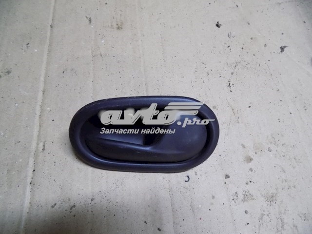 Manecilla de puerta, equipamiento habitáculo, delantera derecha 826721919R RENAULT
