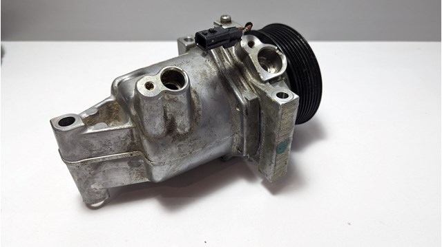  Compressor de aparelho de ar condicionado Dacia Sandero III hatchback (2021 - 2026) III