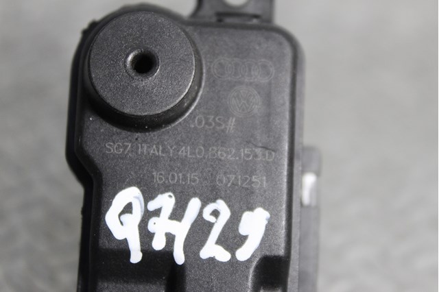 Cerradura, tapa del depósito de gasolina 4L0862153D VAG