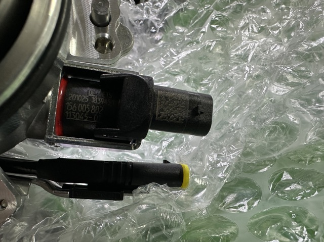 Помпа охлаждения Land Rover 104123463 цена, от 222.27 USD